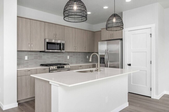Building Photo - Brand New Home In Boise!