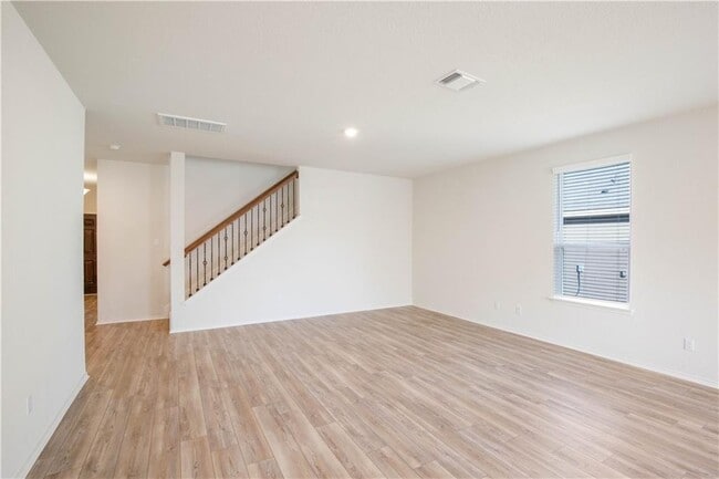 Building Photo - 224 Purple Heart Dr