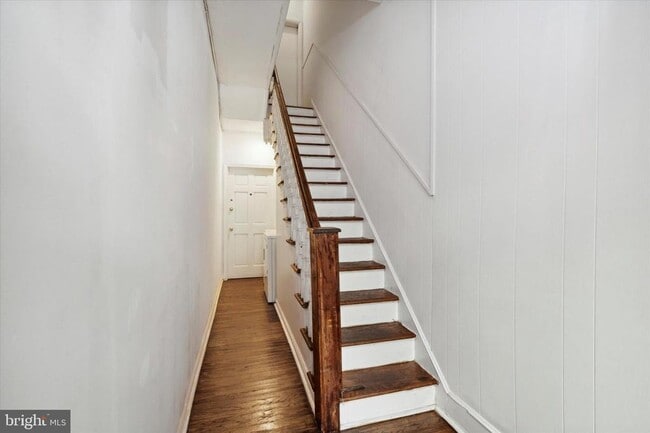 Building Photo - 3215 Hamilton St