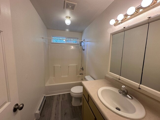 Building Photo - Residential Living