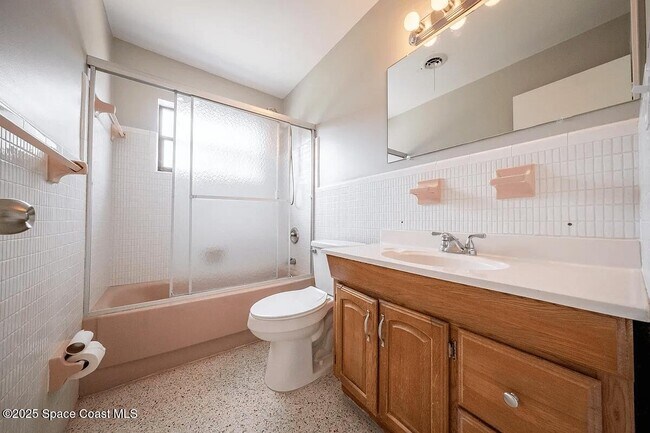 Building Photo - 319 Coral Reef Dr