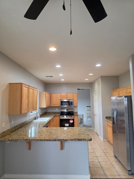 Building Photo - 15710 N 172nd Ln