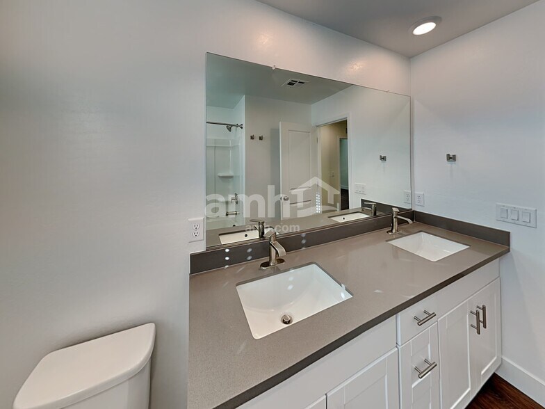 Building Photo - 21595 S 231st Way