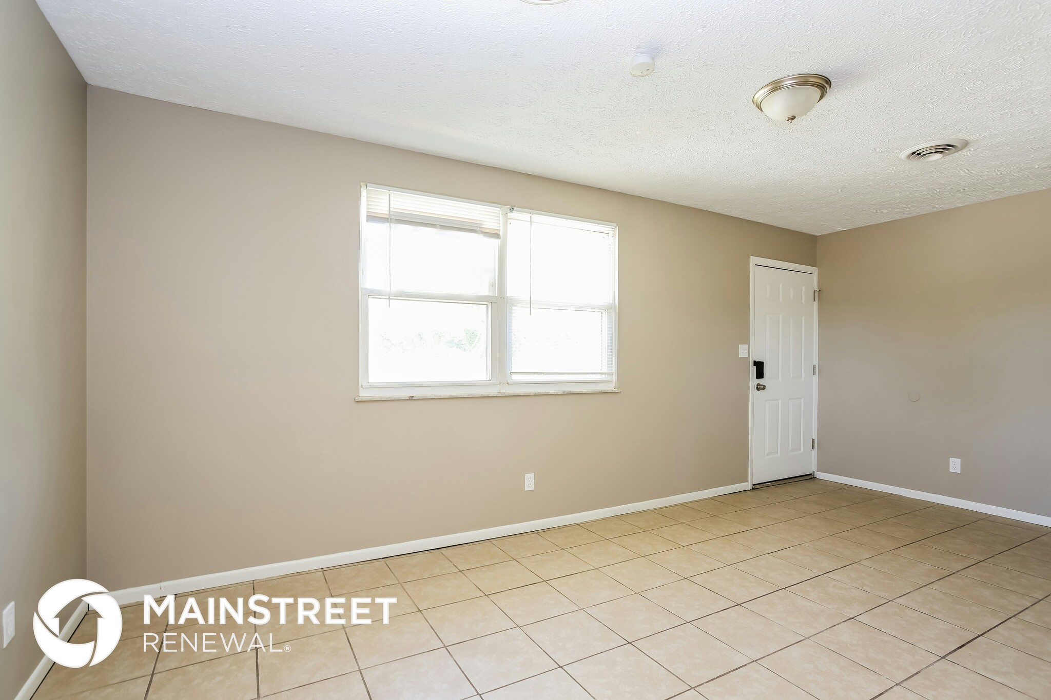 Building Photo - 1305 Coburg Rd