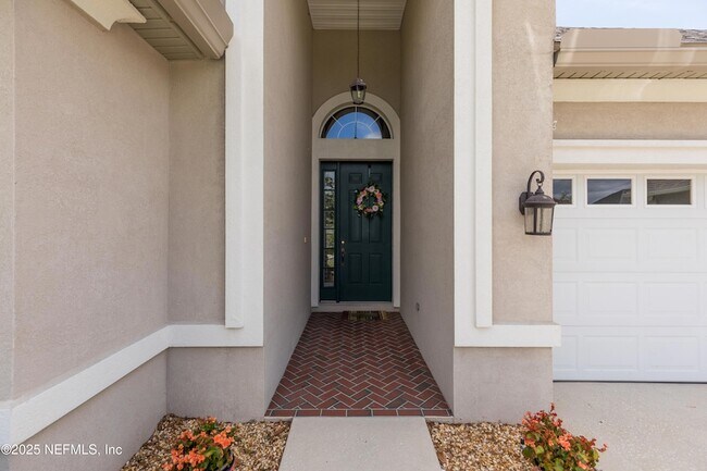 Building Photo - 212 Island Green Dr