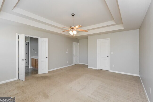 Building Photo - 6492 Grand Hickory Dr