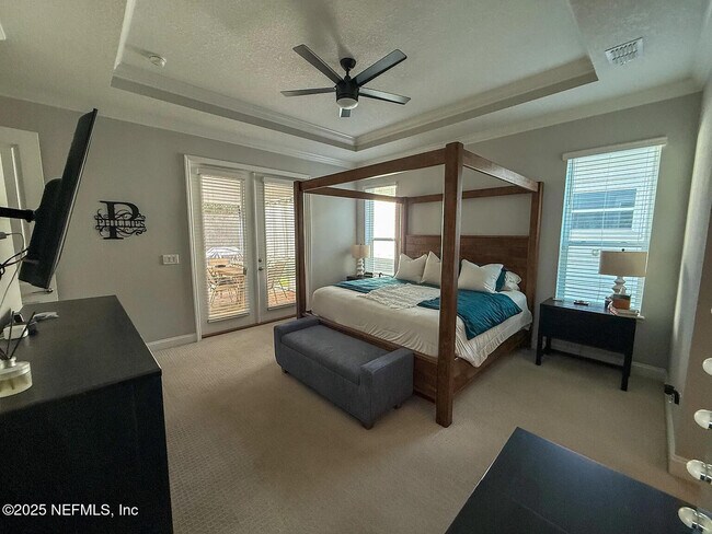 Building Photo - 2866 Montilla Dr