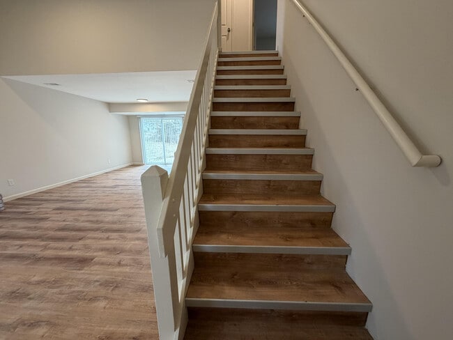 Building Photo - 1918 Mirtle Grove Ct