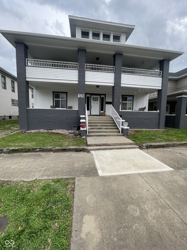 Building Photo - 129 W Hendricks St