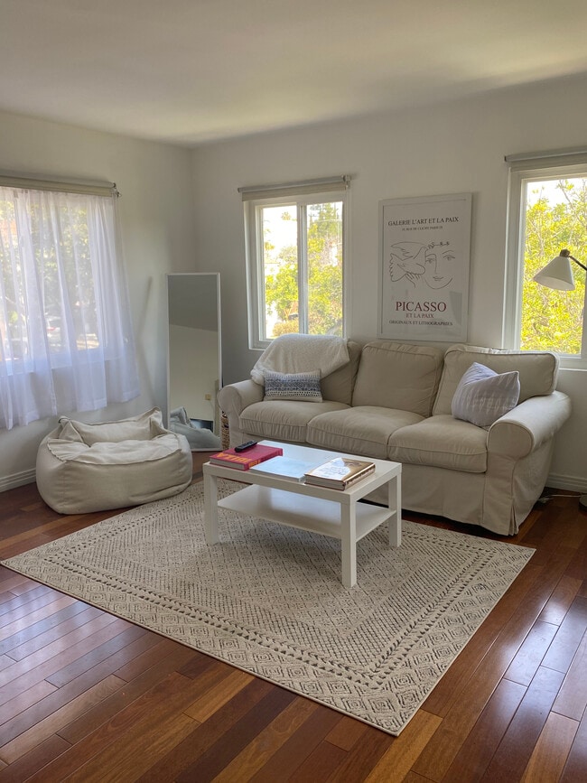 Building Photo - 1248 Princeton St