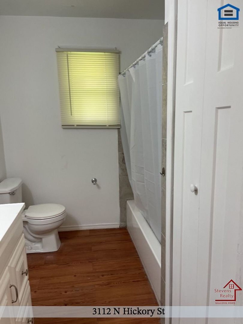 Building Photo - 3112 N Hickory St