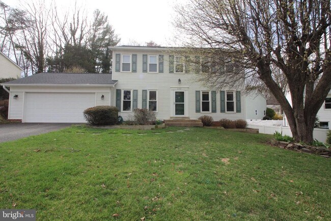 Building Photo - 6302 Shiplett Blvd