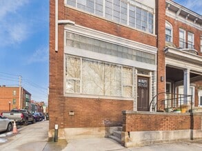 Building Photo - 1017 N Front St