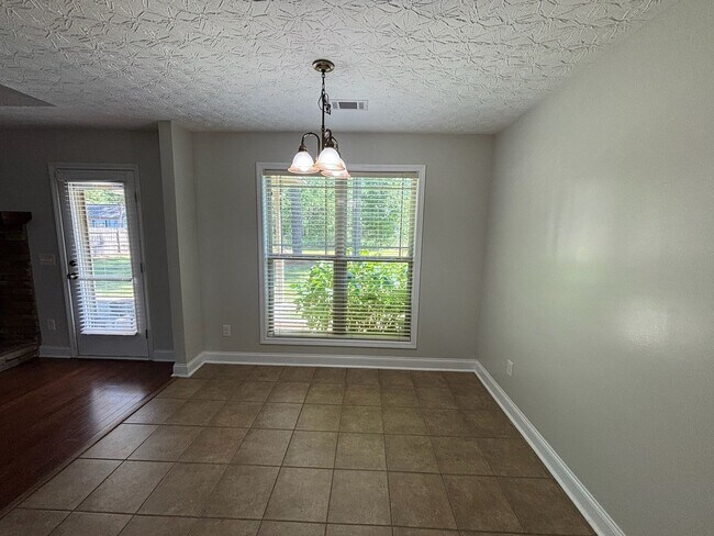 Building Photo - This Cute Home Is Everything You've Been Looking For! In A Quiet Subdivision With No Hoa