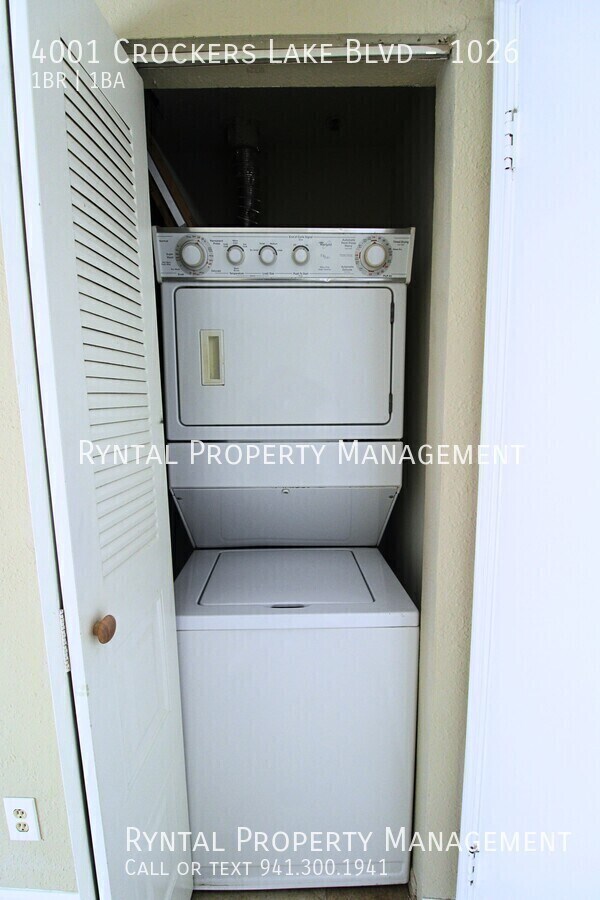 Building Photo - 4001 Crockers Lake Blvd