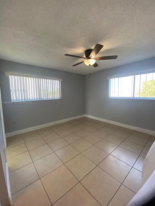 Building Photo - 2690 W 76th St