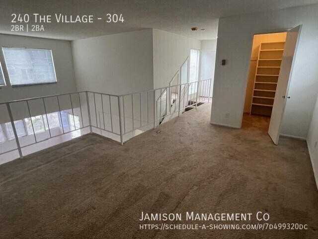Building Photo - 240 The Vlg