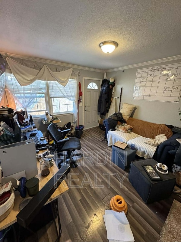 Building Photo - 623 James St