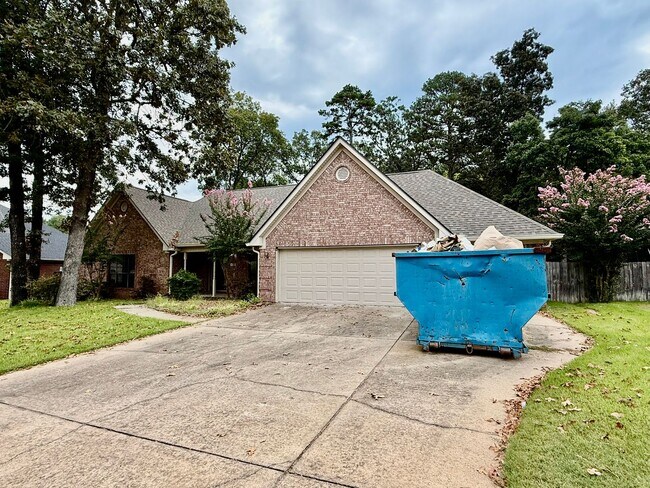 Building Photo - 4707 Glen Valley Dr