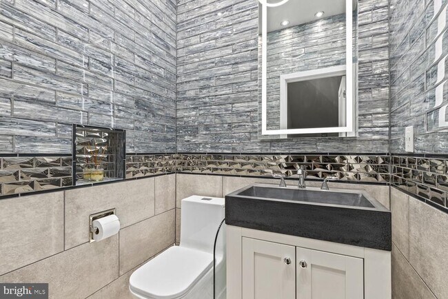 Building Photo - 120 Cambria Walk