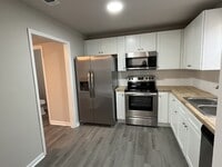 Building Photo - 602 Alison Ct