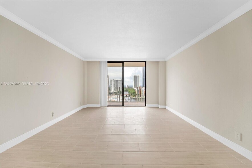 Building Photo - 290 174th St