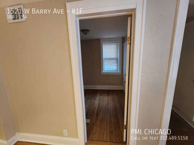 Building Photo - 1521 W Barry Ave