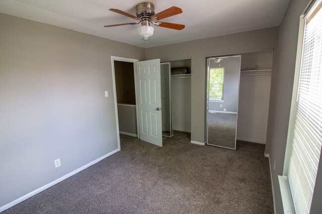 Building Photo - 4346 Swan Ave