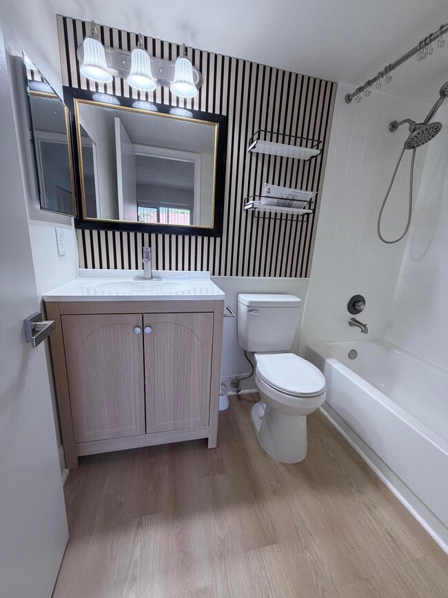 Building Photo - 100 SW 132nd Way