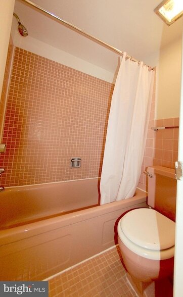 Building Photo - 1440 N Street NW Unit 1011