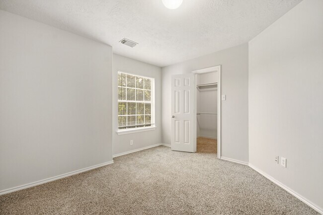 Building Photo - 13107 Peppergate Ln