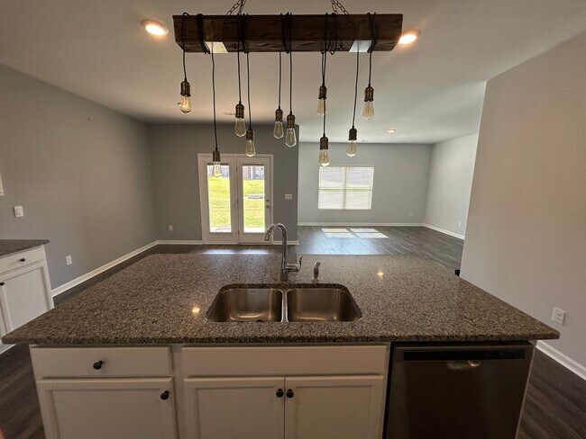 Building Photo - Welcome Home!