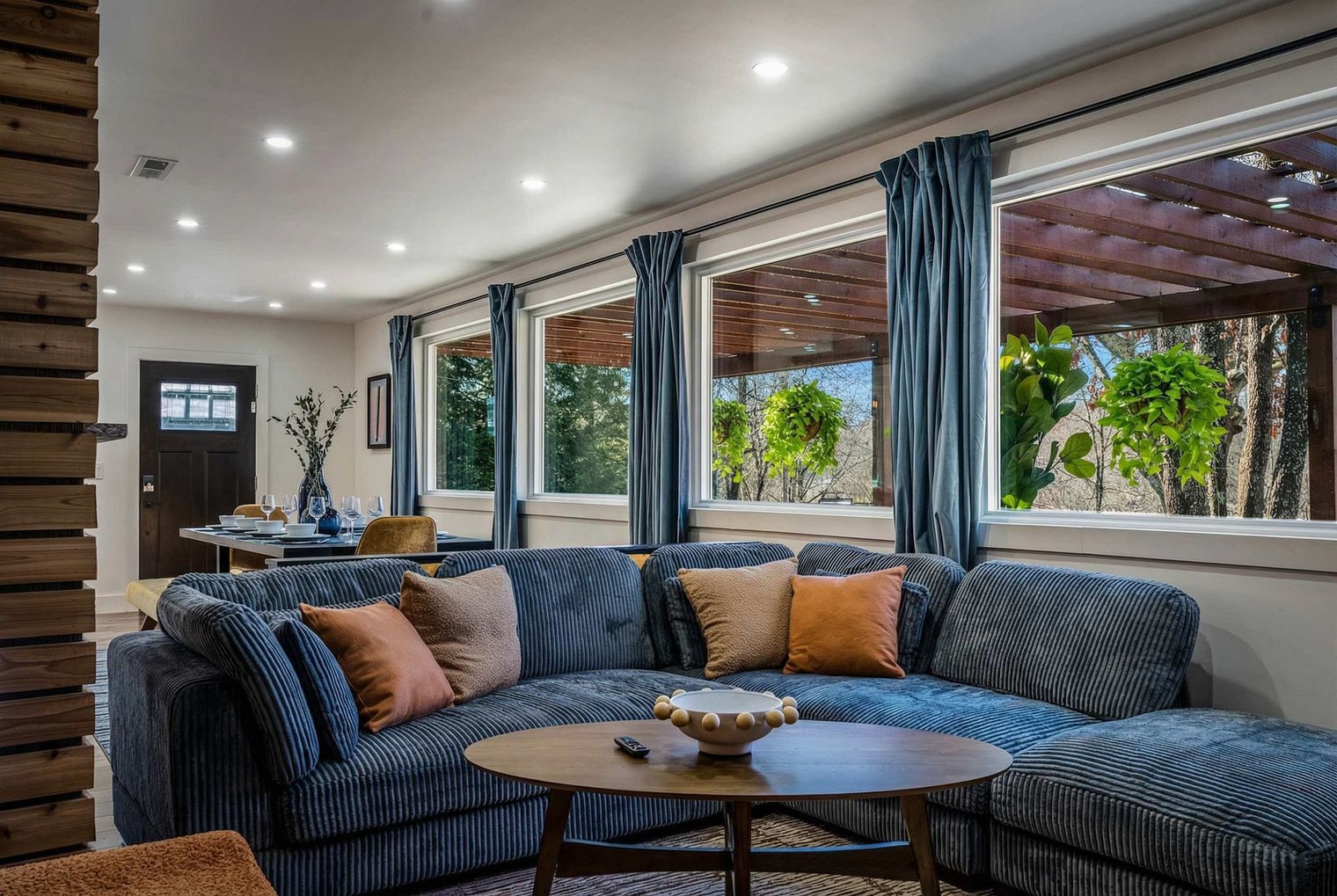 Building Photo - 10 Penny Ave