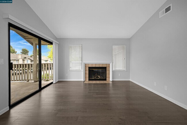 Building Photo - 3659 Crow Canyon Rd