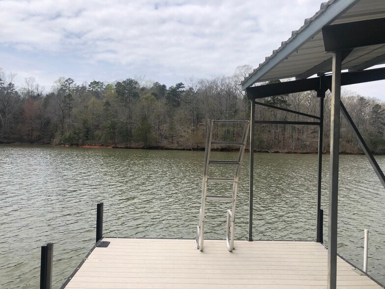 Building Photo - 214 Indian Trl