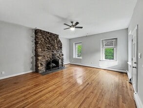 Building Photo - 114 Walnut Avenue