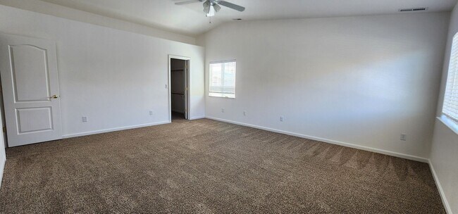 Building Photo - 4 Bedroom Home in Cold Springs