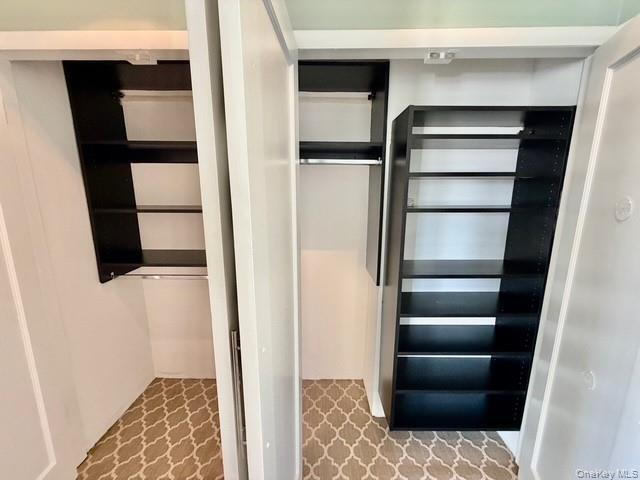 Building Photo - 100 W Broadway