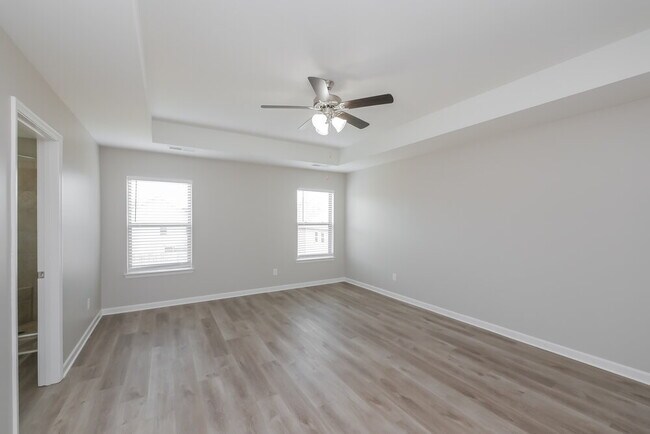 Building Photo - 2913 Warwick Ct