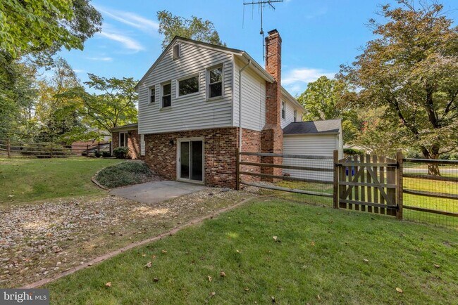 Building Photo - 11509 Parkedge Dr