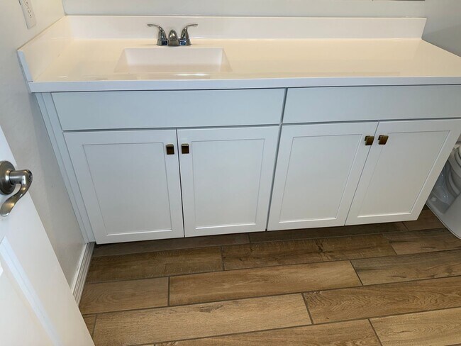 Building Photo - 1673 N St Francis Pl