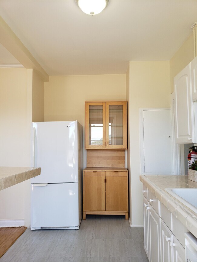 Building Photo - 34 74th St