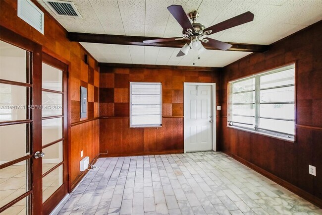 Building Photo - 1710 NW 109th St