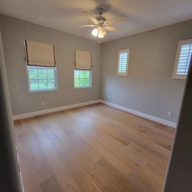 Building Photo - 3bd/2.5ba House In Bressi Ranch!