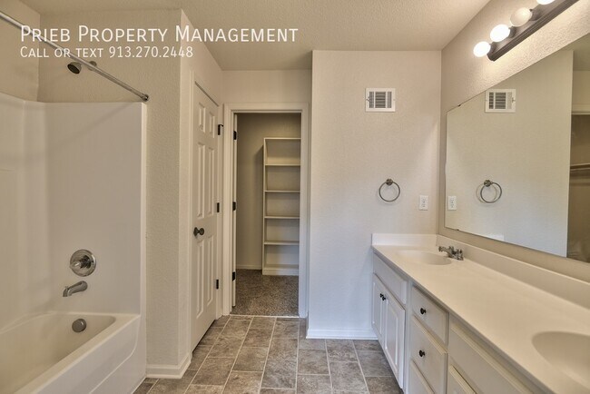 Building Photo - 22131 W 124th Terrace