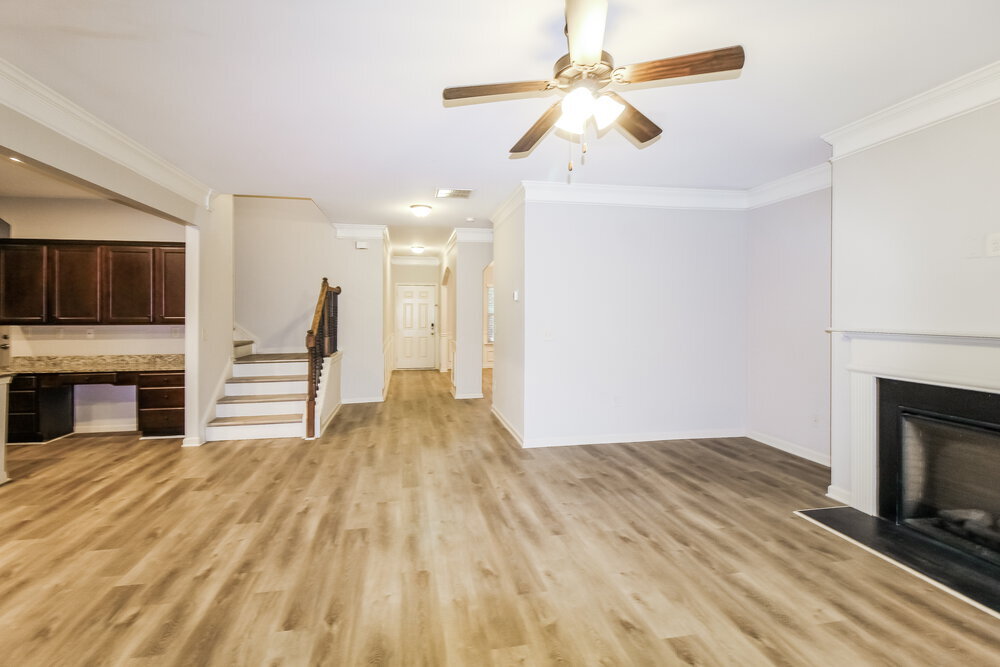 Building Photo - 221 Sableshire Way