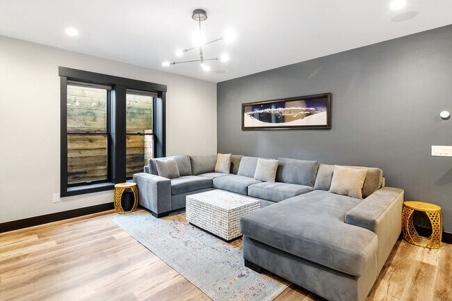 Building Photo - Summer in Downtown, historic Breckenridge! Luxury Home, Walk to Everything!