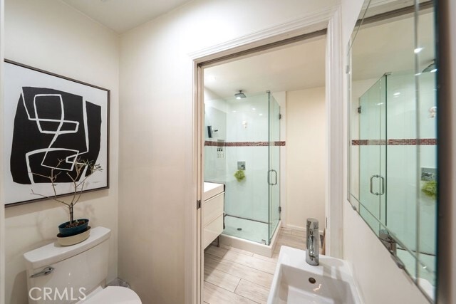 Building Photo - 6607 Fountain Ave