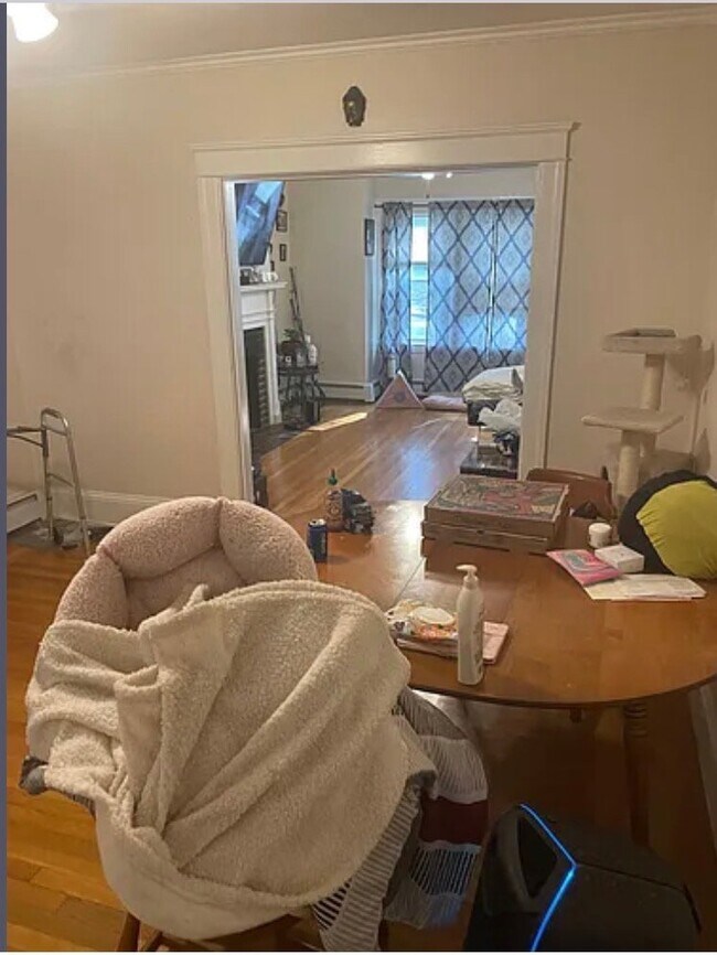 Building Photo - 34 Marble St