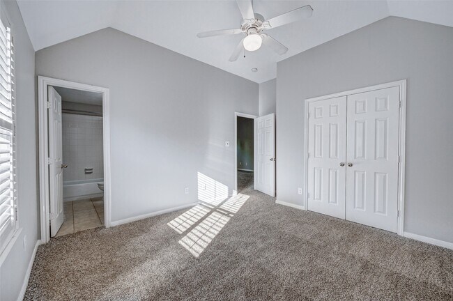Building Photo - 22726 Shannon Falls Ct